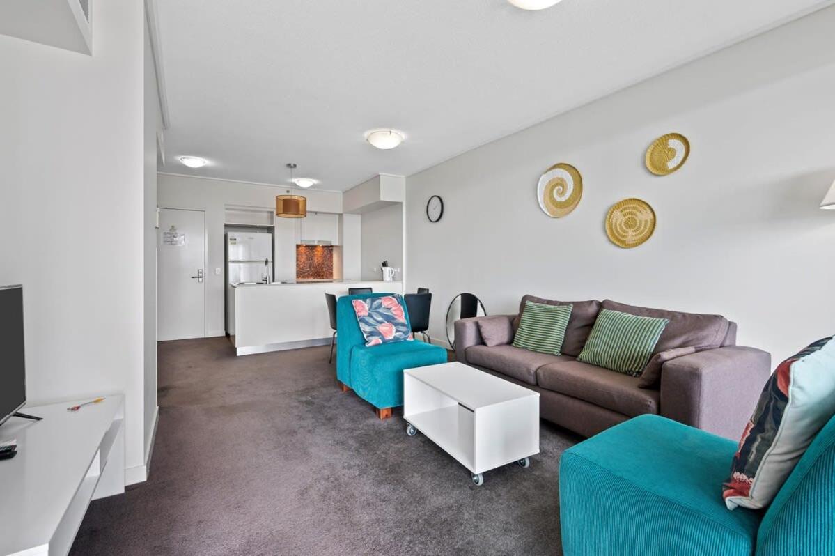 City Living - Brisbane River-View 2 Bedroom Apt Bagian luar foto